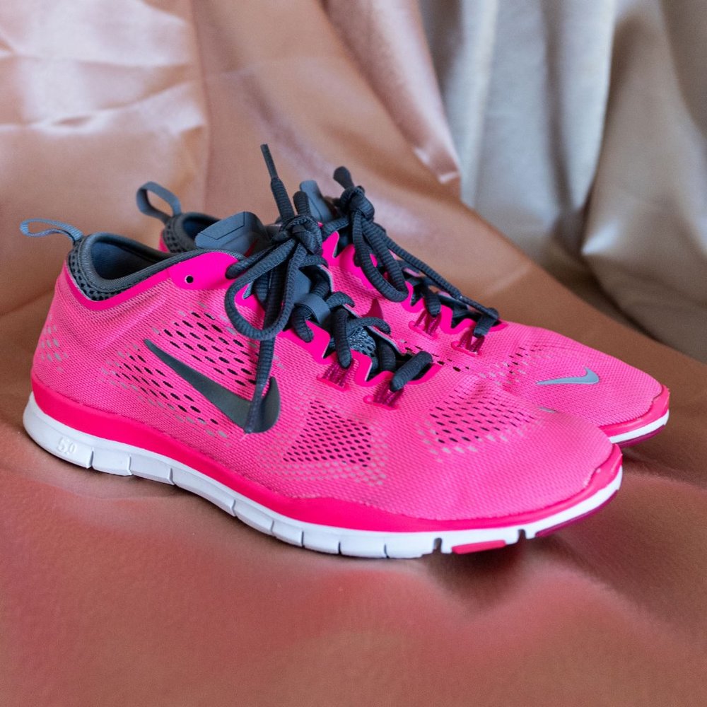 Nike Free 5.0 TR Fit 4 Sneakers Pink Size 7.5 - Picture 1 of 8